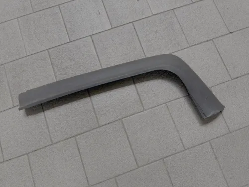 Спойлер бампера передний левый Volksvagen Golf 1983-1991