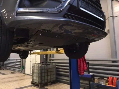 Металлическая защита двигателя и кпп Lada Vesta 2015-