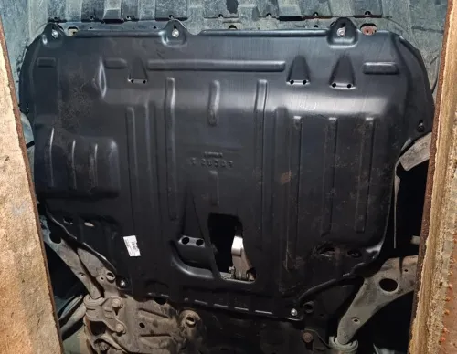 Пластиковая защита двигателя Ford Focus 3 2011-2019