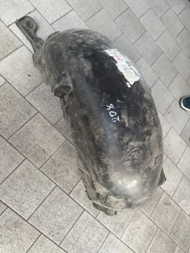 Защита крыла (подкрылок) задний правый Mercedes CLK W208 1997-2003