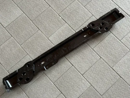 Усилитель бампера Peugeot 406 1995-2005