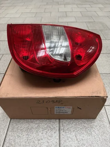 Фонарь задний правый Citroen C5 2001-2004