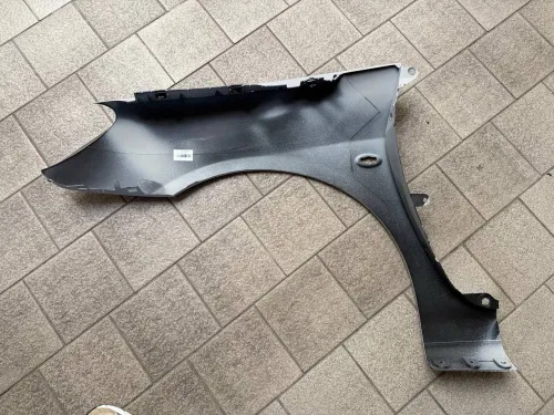 Крыло переднее правое Peugeot 307 2001-2005