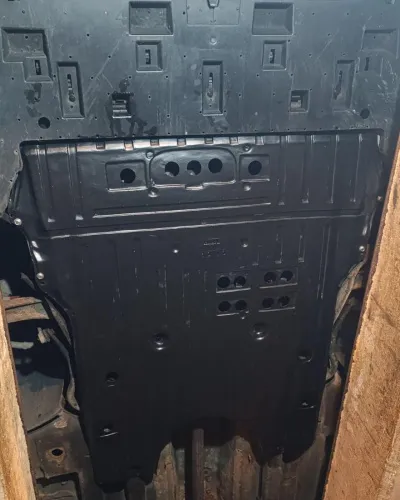 Пластиковая защита двигателя Peugeot 3008 1 2009-2016