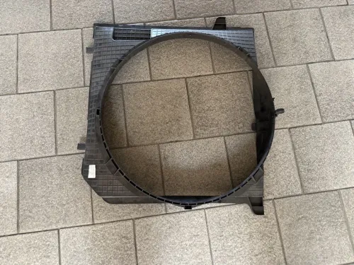 Кожух вентилятора (диффузор) Mercedes W124 1985-1991