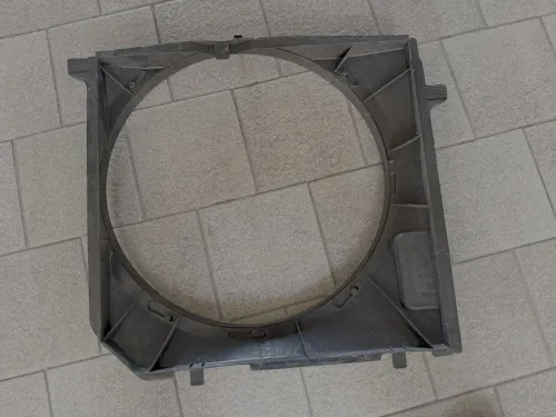 Кожух вентилятора (диффузор) Mercedes W124 1985-1991