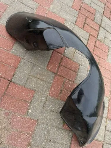 Защита крыла (подкрылок) передний левый Mazda 626 GF 1998-2002