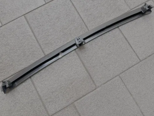 Решетка передняя Ford Fiesta 1996-2000