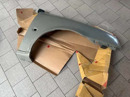 Крыло переднее правое к Ford Fiesta 1999-2001