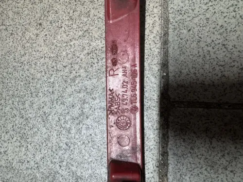 Катафот правый Volkswagen Touareg 1 2002 — 2010