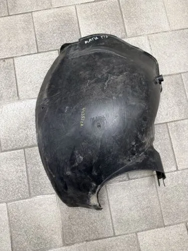 Защита крыла (подкрылок) передний правый Lancia Kappa 1994-2000 задняя часть