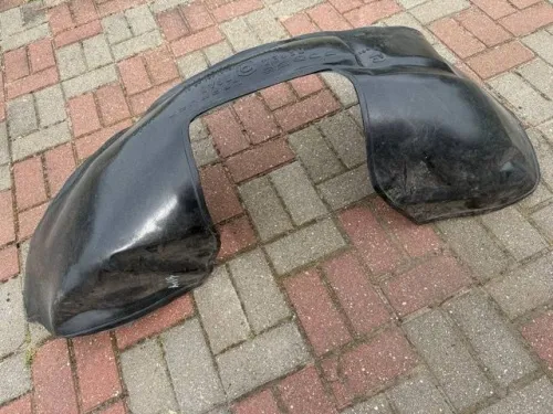 Защита крыла (подкрылок) передний правый Chrysler Voyager 4 2000-2008