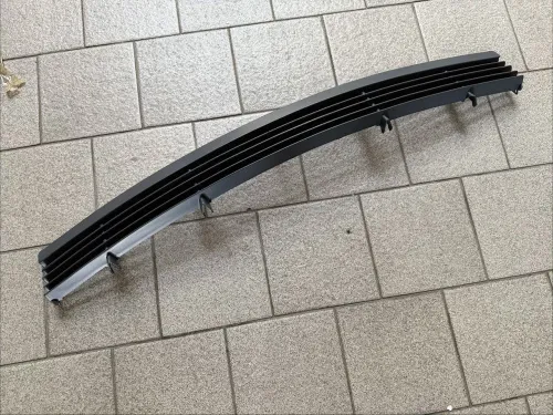 Заглушка (решетка) в бампер передний BMW 3 E36 1990-2000