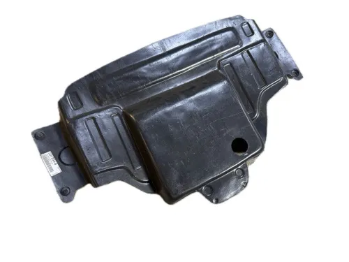 Пластиковая защита двигателя Mercedes E W123 1975-1986